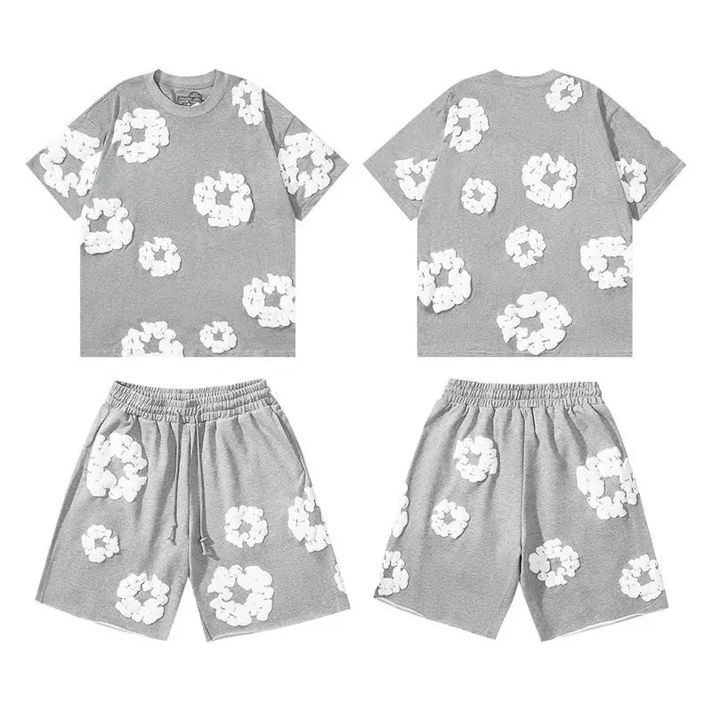DENIM TEARS Gray Short-sleeved T-shirt and Shorts with Flower Patterns