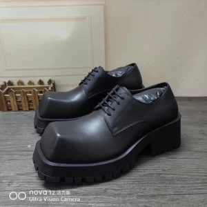 Balenciaga retro-style black leather shoes