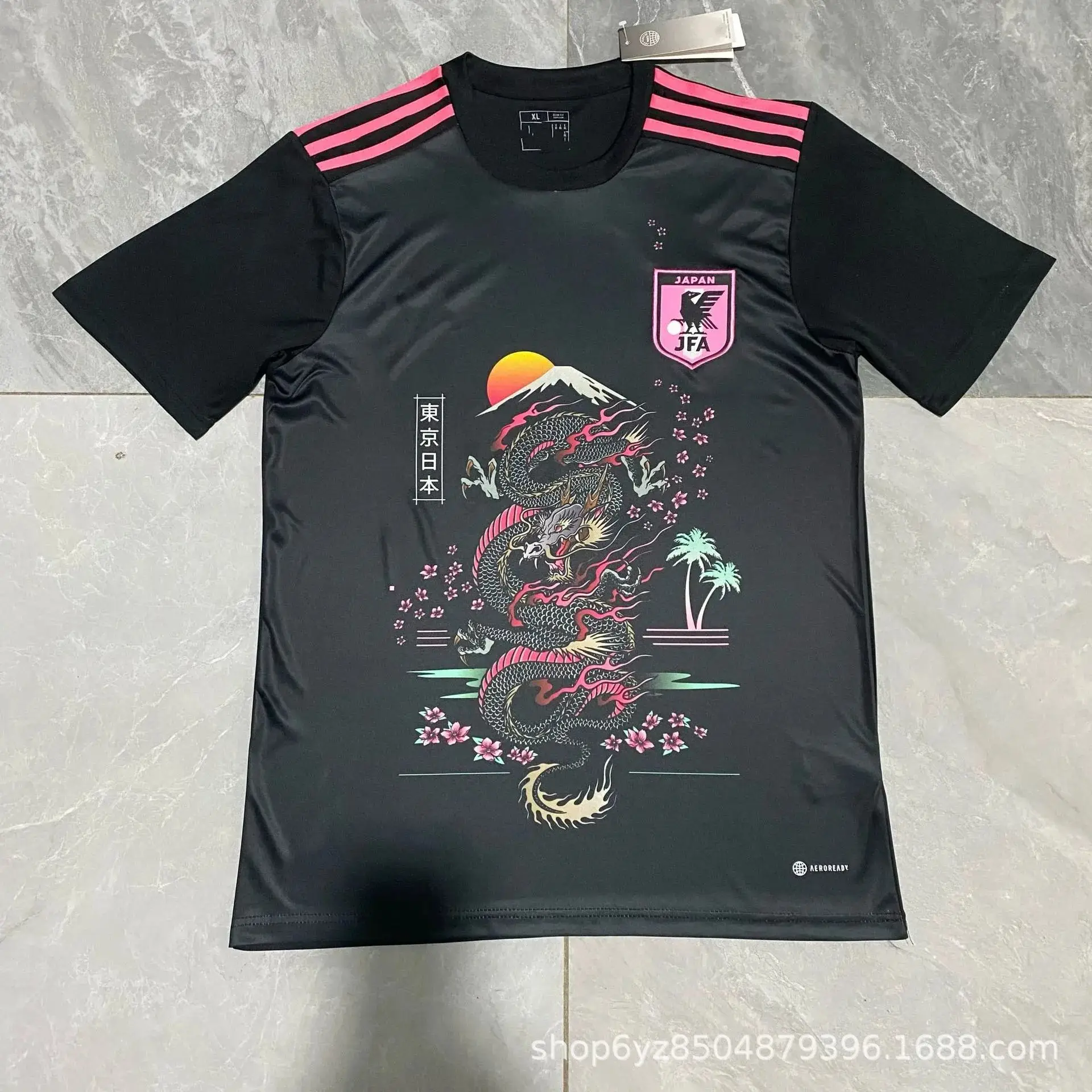 Adidas Anniversary edition Japanese style black short-sleeve shirt