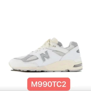 New Balance M990TC2 retro - style gray - white shoes