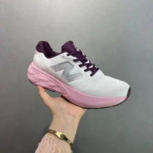 New Balance 880 Athletic Pink and White Running Shoes