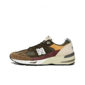 Retro brown New Balance sports shoes