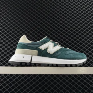 New Balance retro-style dark green running shoes