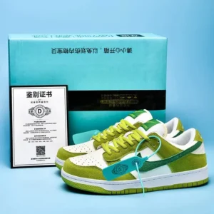 Nike Dunk Retro Style Green and White Shoes