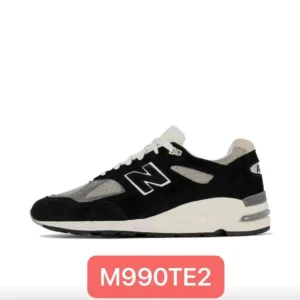 New Balance M990TE2 retro-style black and gray sports shoes