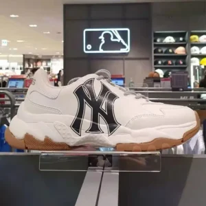 Retro - style white sneakers of MLB