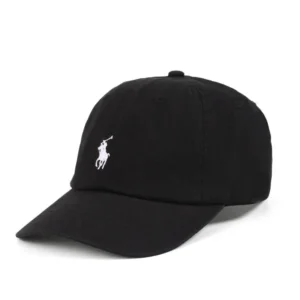 The minimalist style black cap of Ralph Lauren.