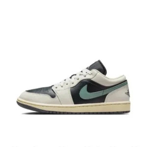 Nike AJ1 Low-Top Retro Trainers
