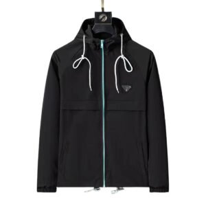 Prada simple and fashionable black jacket