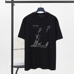 Louis Vuitton trendy and cool black T-shirt