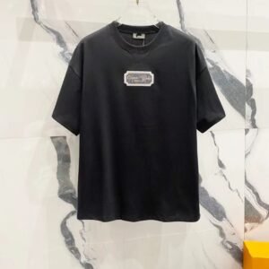 Dior minimalist black T-shirt