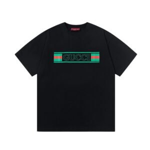 Gucci's classic style black T-shirt