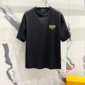 Dior 1947 minimalist style black T-shirt