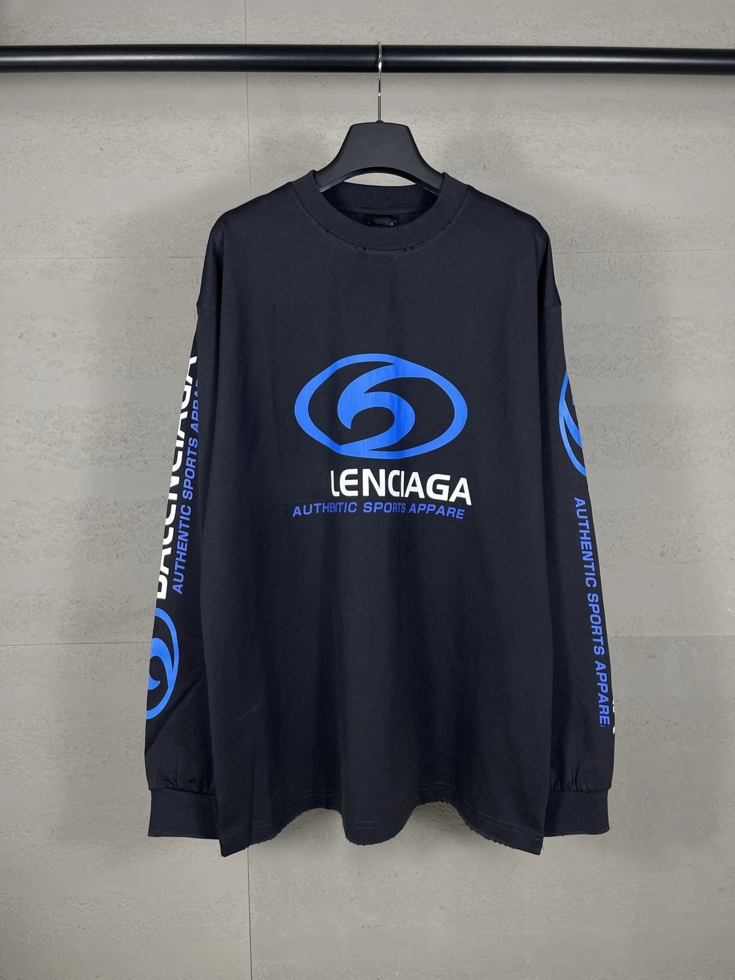 Balenciaga sporty black T-shirt